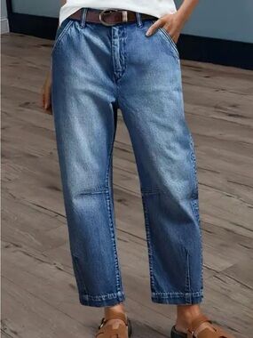 Flamingals Medium Wash Barrel Jeans NWT